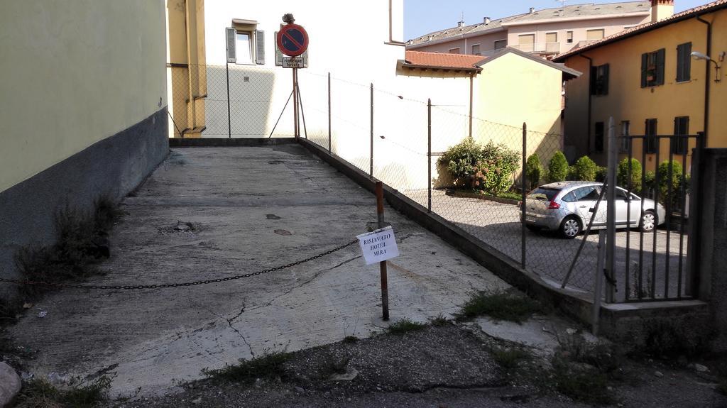 Hotel Mira Varese Bagian luar foto