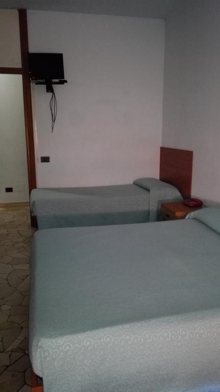 Hotel Mira Varese Ruang foto