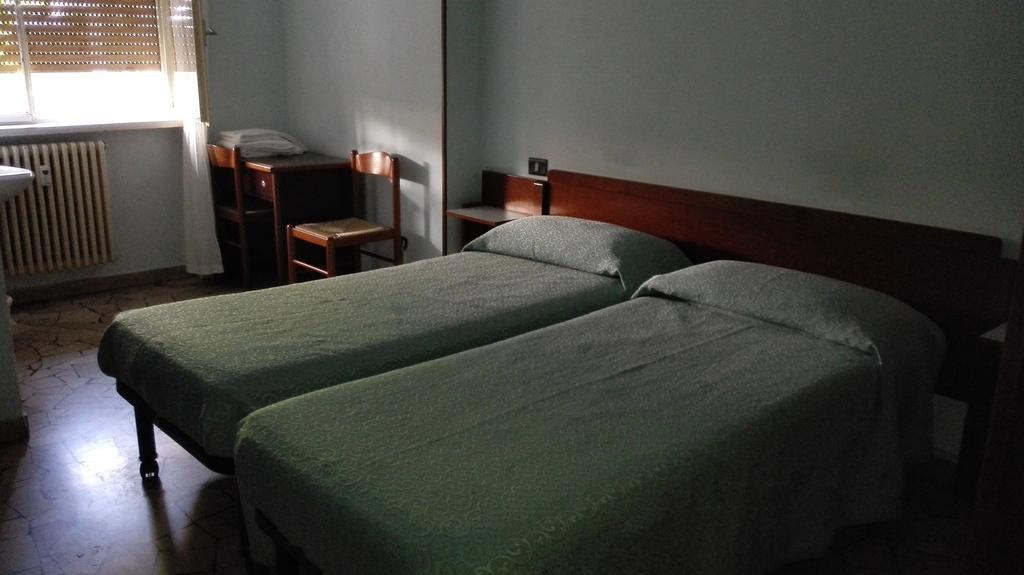 Hotel Mira Varese Ruang foto