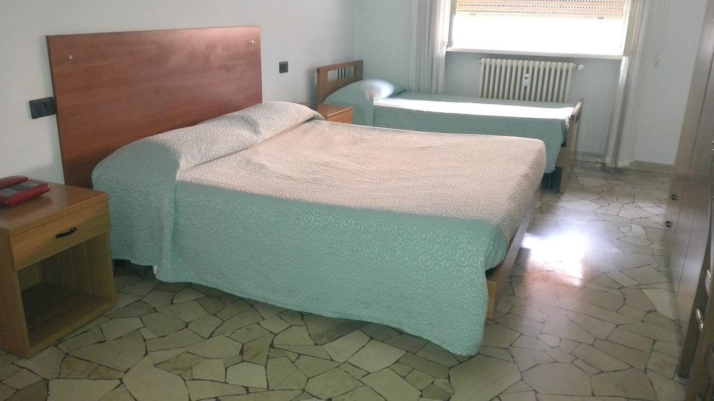 Hotel Mira Varese Ruang foto