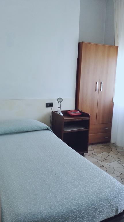 Hotel Mira Varese Bagian luar foto