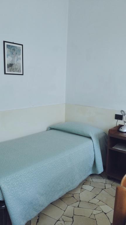 Hotel Mira Varese Bagian luar foto