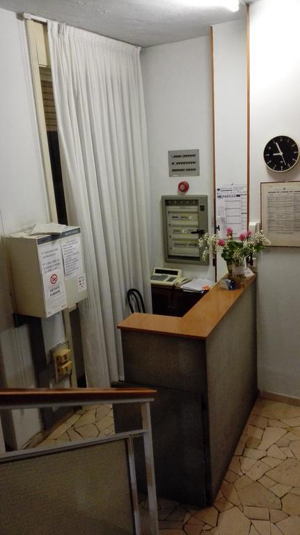 Hotel Mira Varese Bagian luar foto